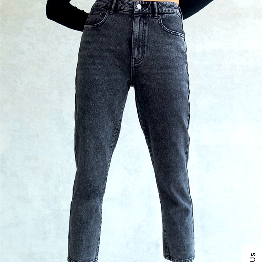 PacSun Black Mom Jeans size 22